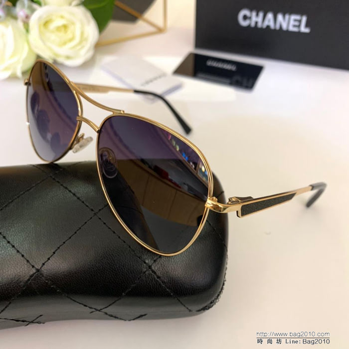 CHANEL香奈兒 新款 高品質 女款閃片金屬腿 休閒蛤蟆鏡 金屬飛行墨鏡  lly1701